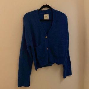 Blue A&F sweater. Only worn and hand washed once. Soft and cute.